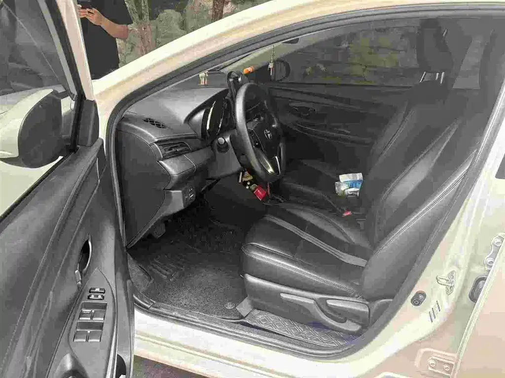 Toyota Vios FS — миниатюра 6