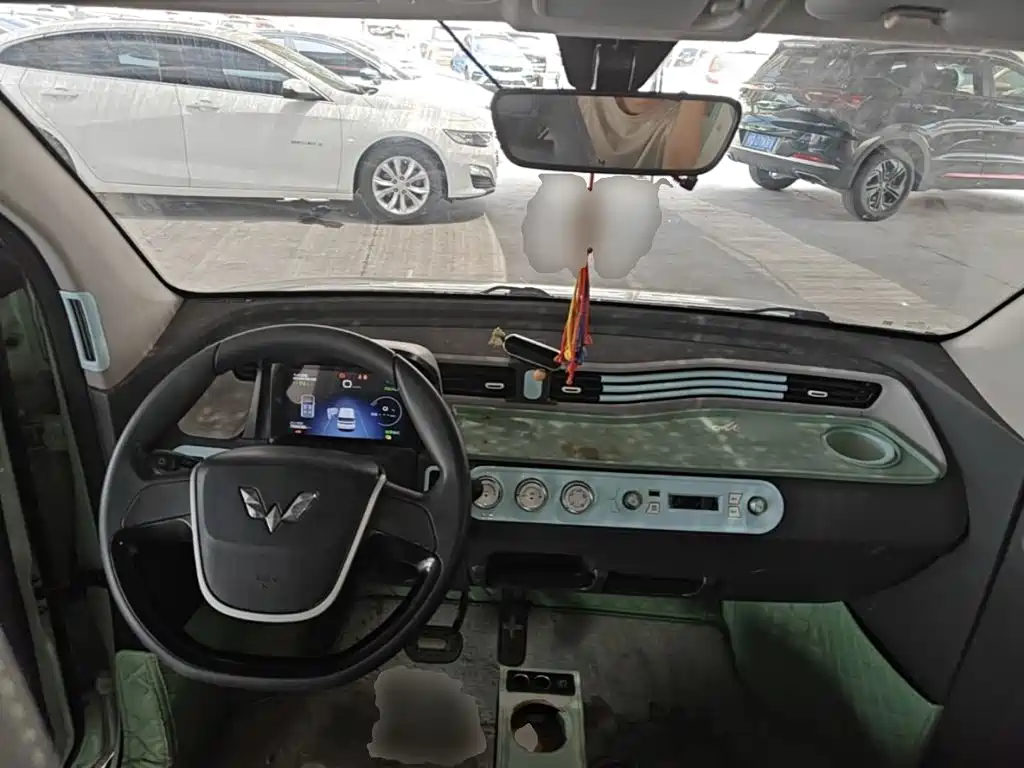 Wuling MINIEV — миниатюра 10