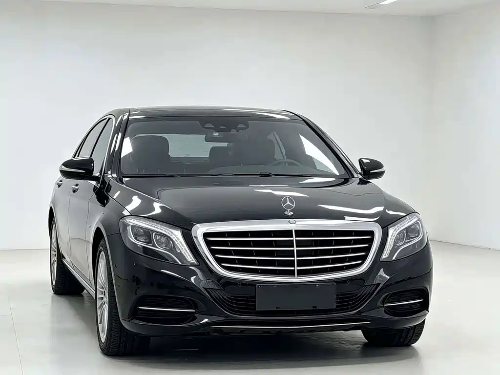 Mercedes-Benz S-Class — миниатюра 2