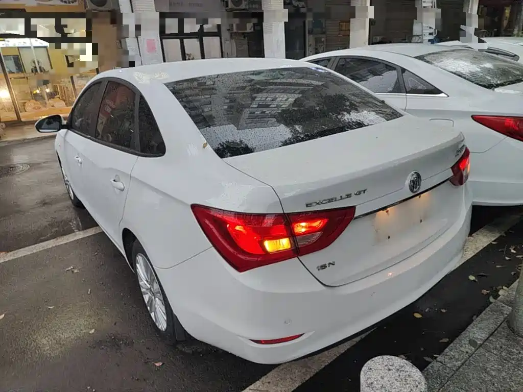 Buick Excelle — миниатюра 5