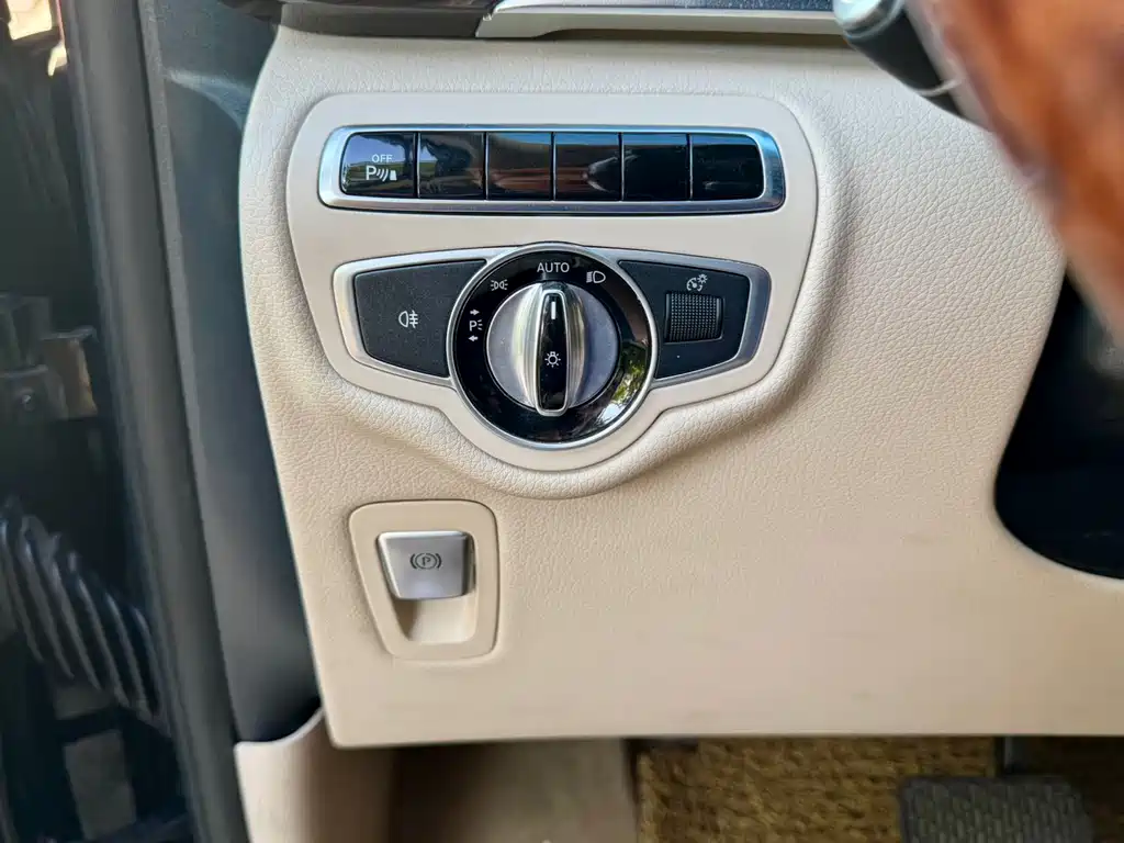 Mercedes-Benz V-Class V 260 Navigator Edition, фото 14