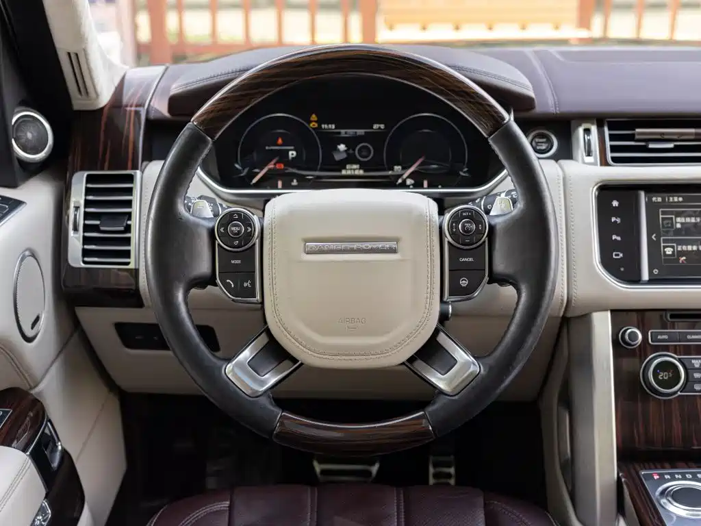 Land Rover Range Rover — миниатюра 12
