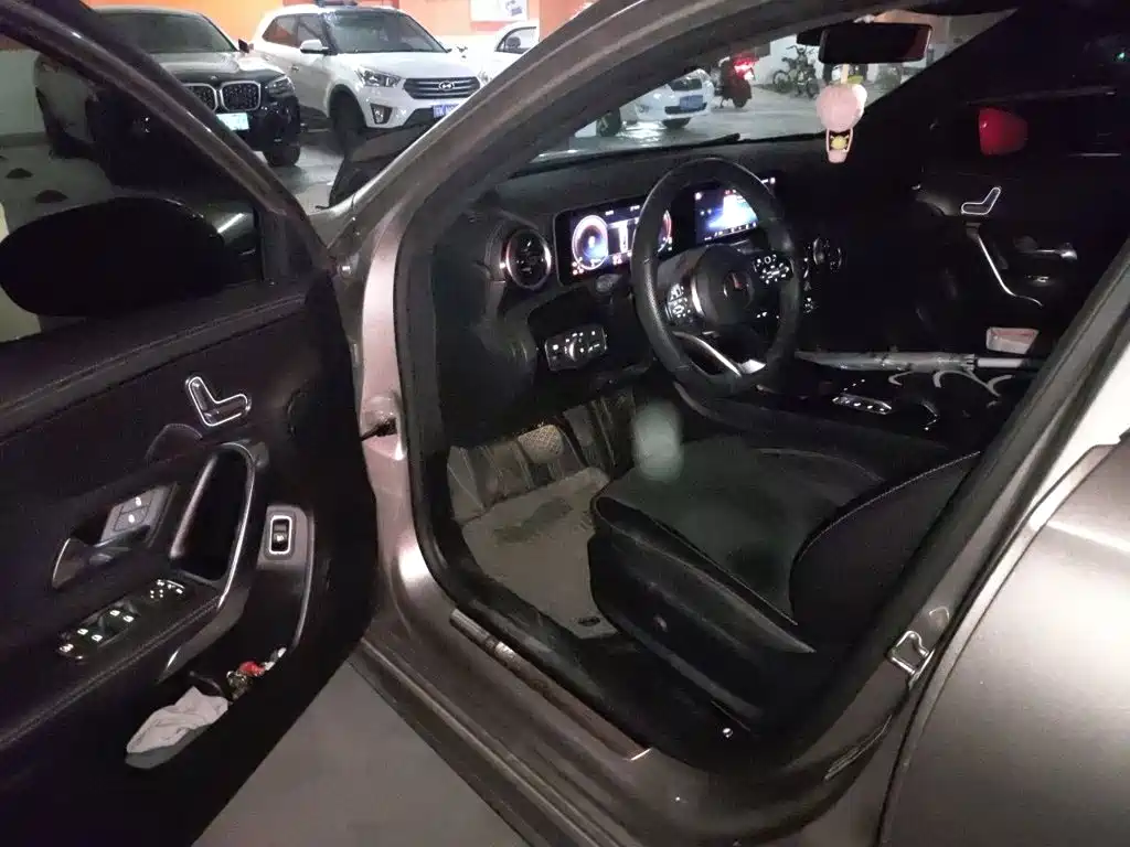 Mercedes-Benz A-Class — миниатюра 12