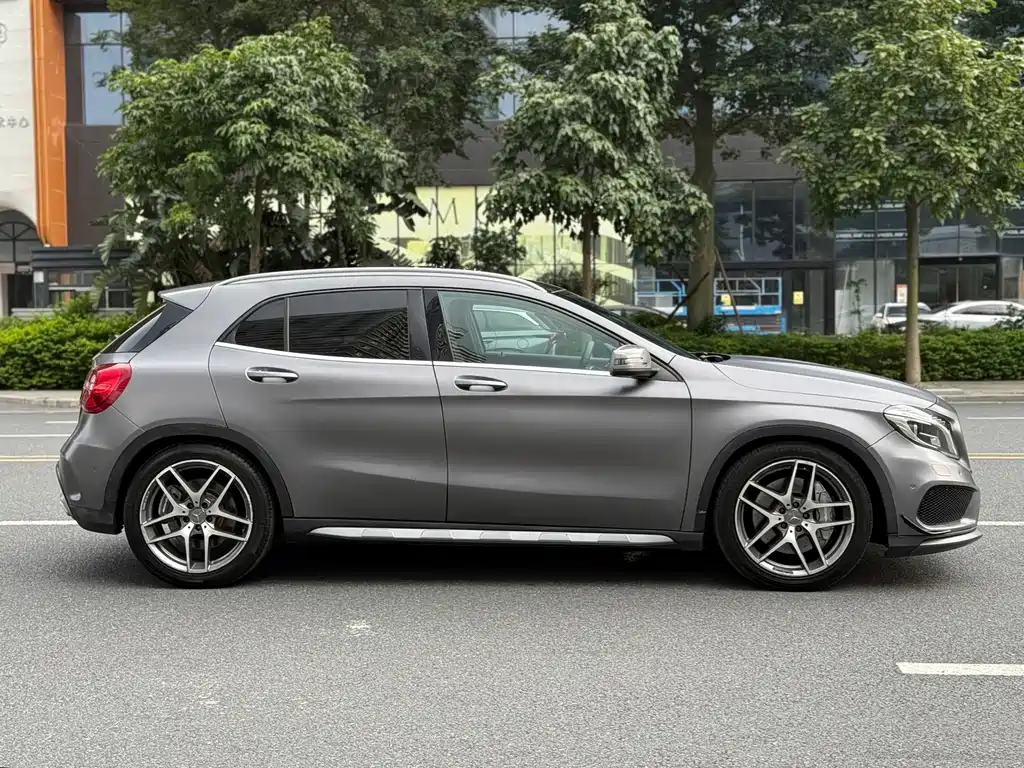 Mercedes-Benz GLA AMG — миниатюра 4