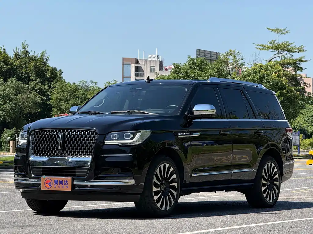 Lincoln Navigator — миниатюра 2