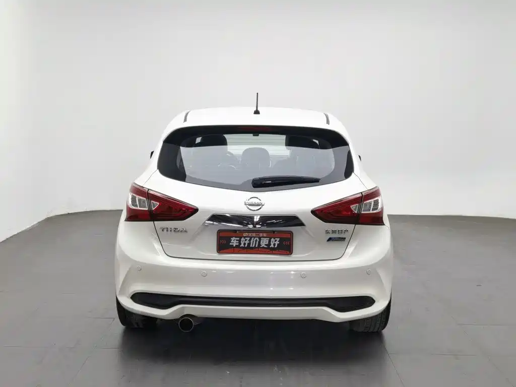 Nissan Tiida — миниатюра 4