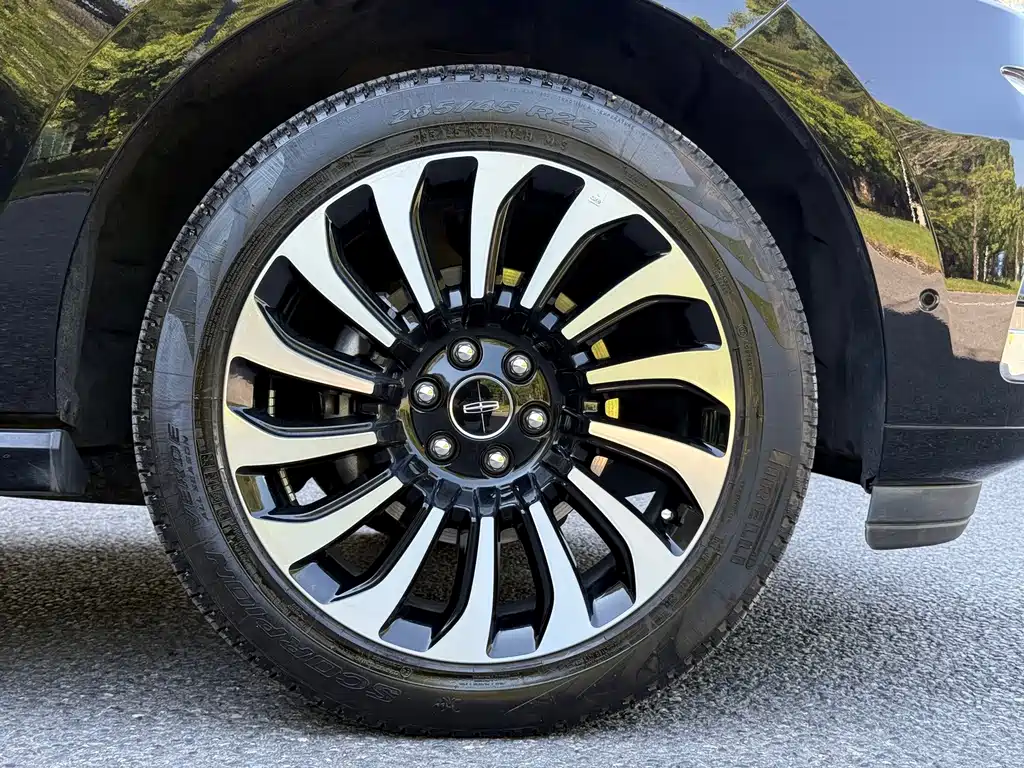 Lincoln Navigator — миниатюра 8