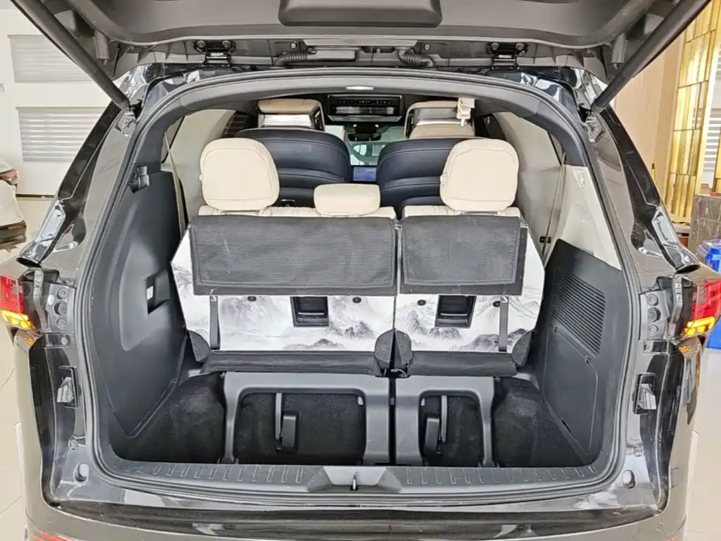 Toyota Sienna — миниатюра 19