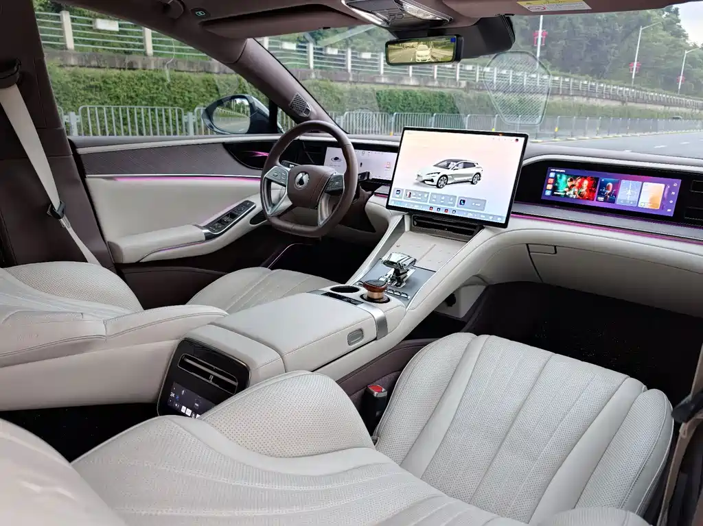 Denza Denza Z9GT — миниатюра 12