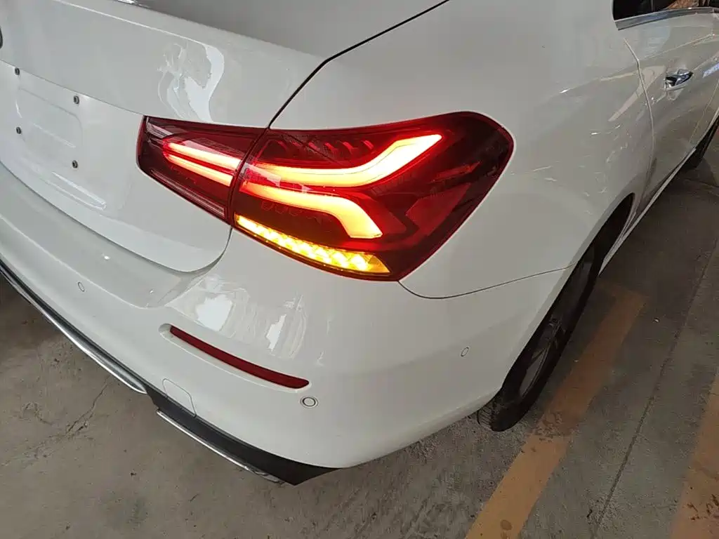 Mercedes-Benz A-Class — миниатюра 8