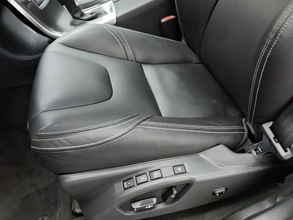 Volvo XC60 — миниатюра 20