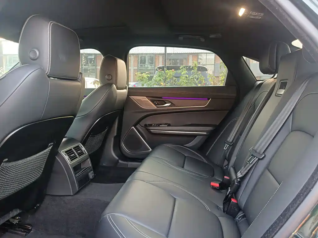Jaguar XFL — миниатюра 16