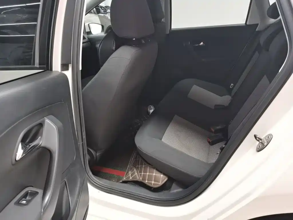 Volkswagen Polo — миниатюра 17