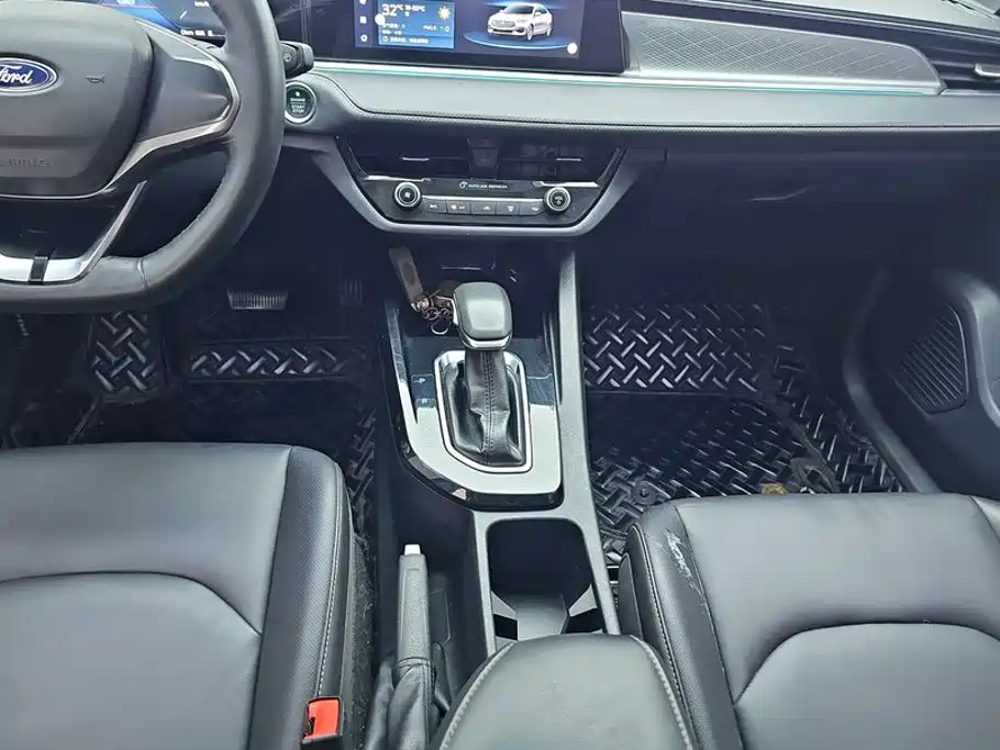 Ford Escort — миниатюра 16