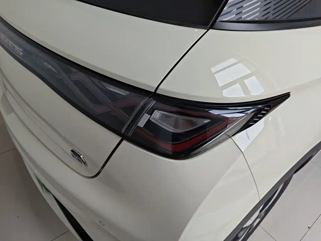 BYD Dolphin — миниатюра 8