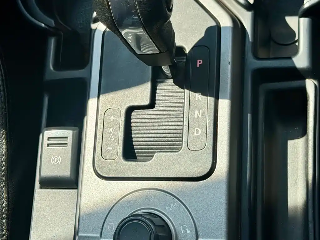 Land Rover Discovery — миниатюра 16
