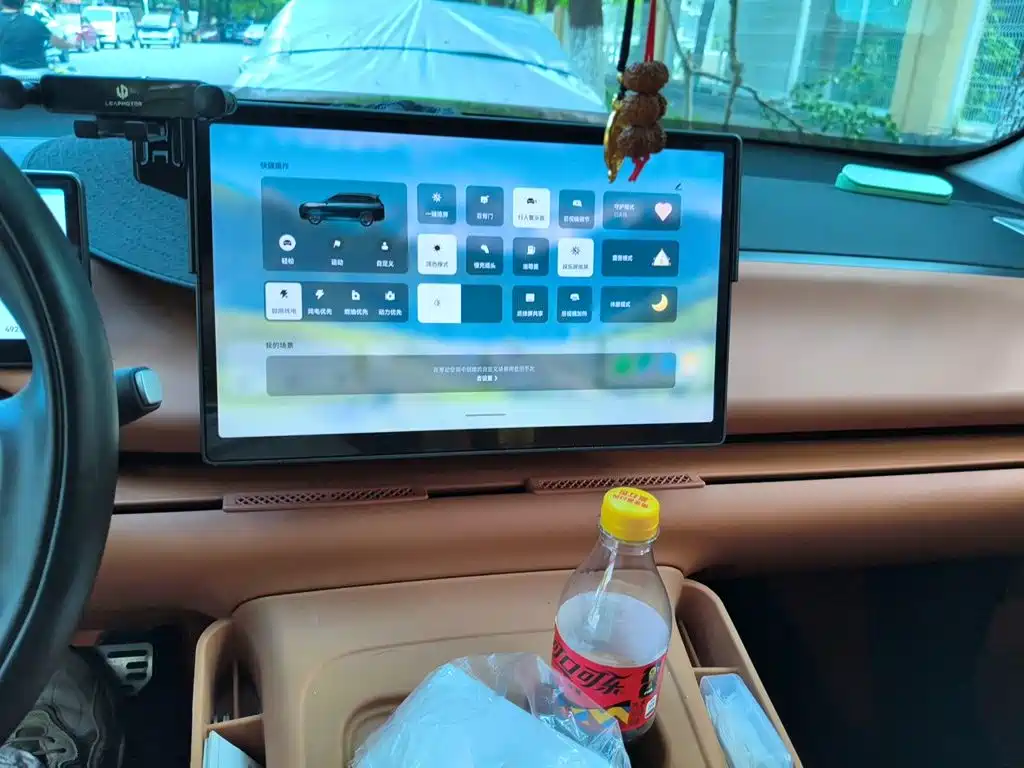 Leapmotor Leapmotor C16 — миниатюра 10