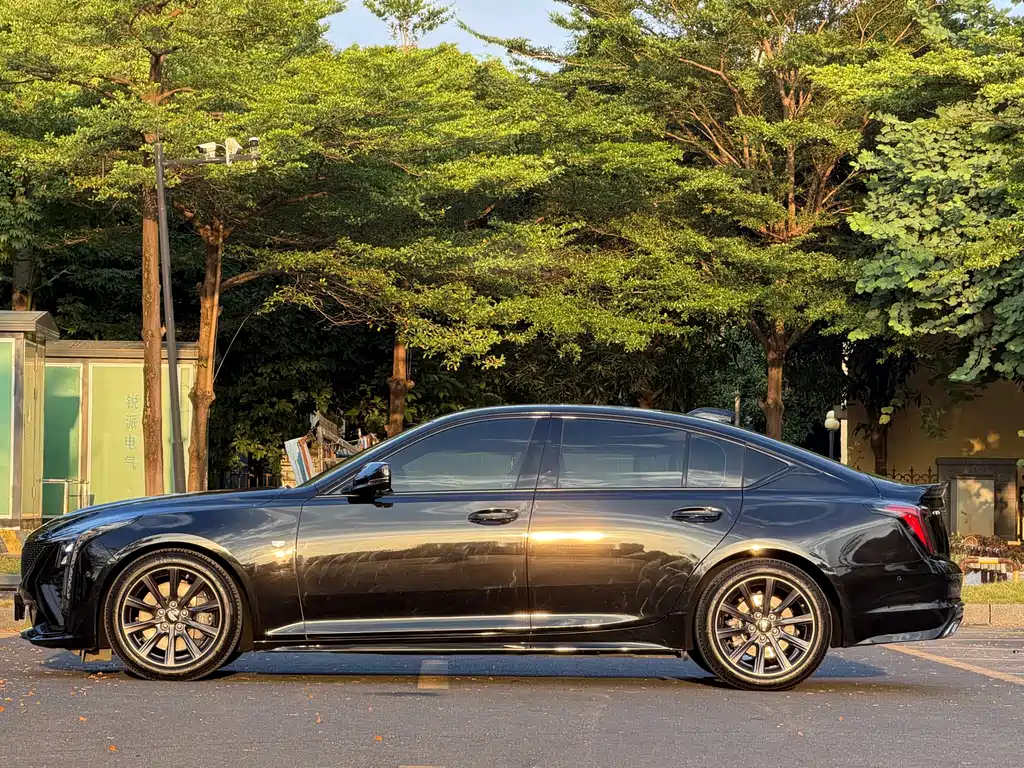 Cadillac CT5 — миниатюра 7