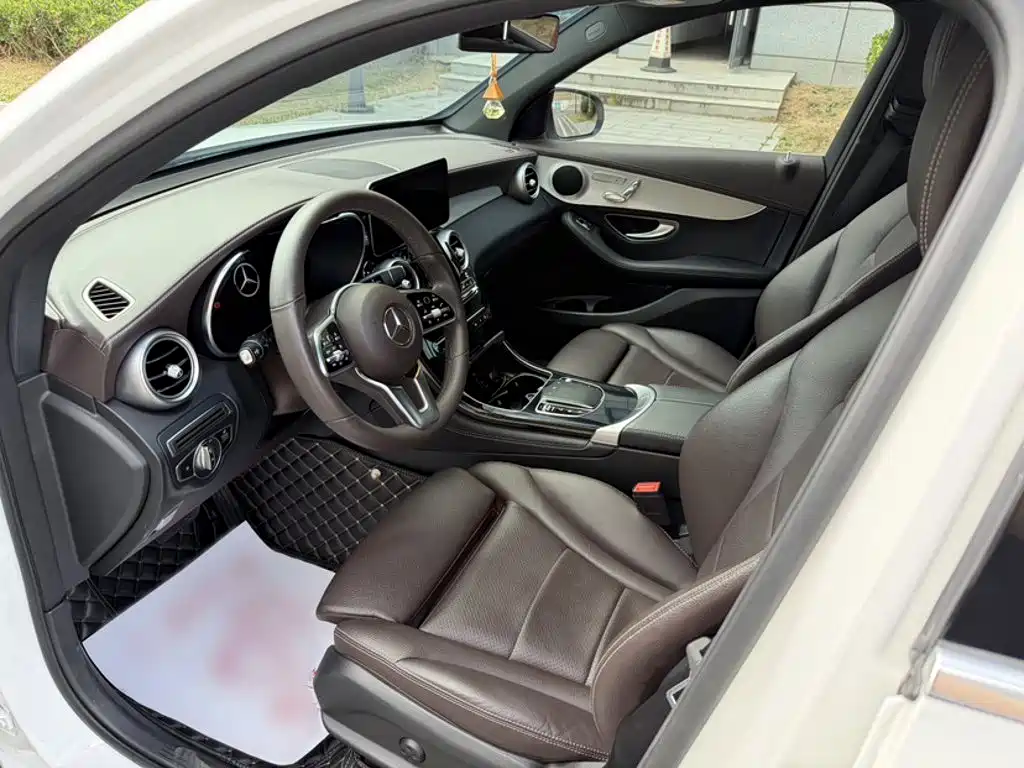 Mercedes-Benz GLC — миниатюра 21