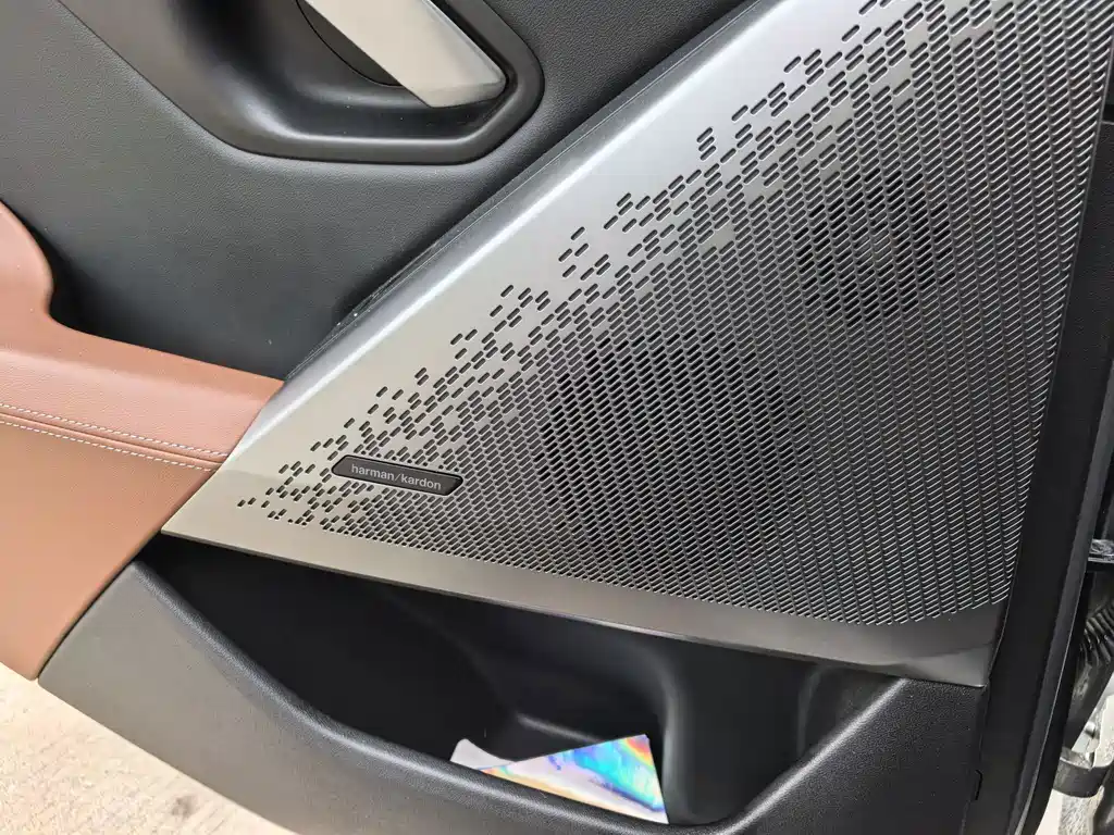 BMW i5 — миниатюра 7