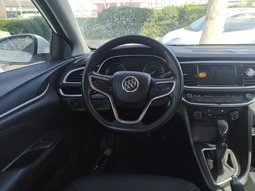 Buick Excelle — миниатюра 11