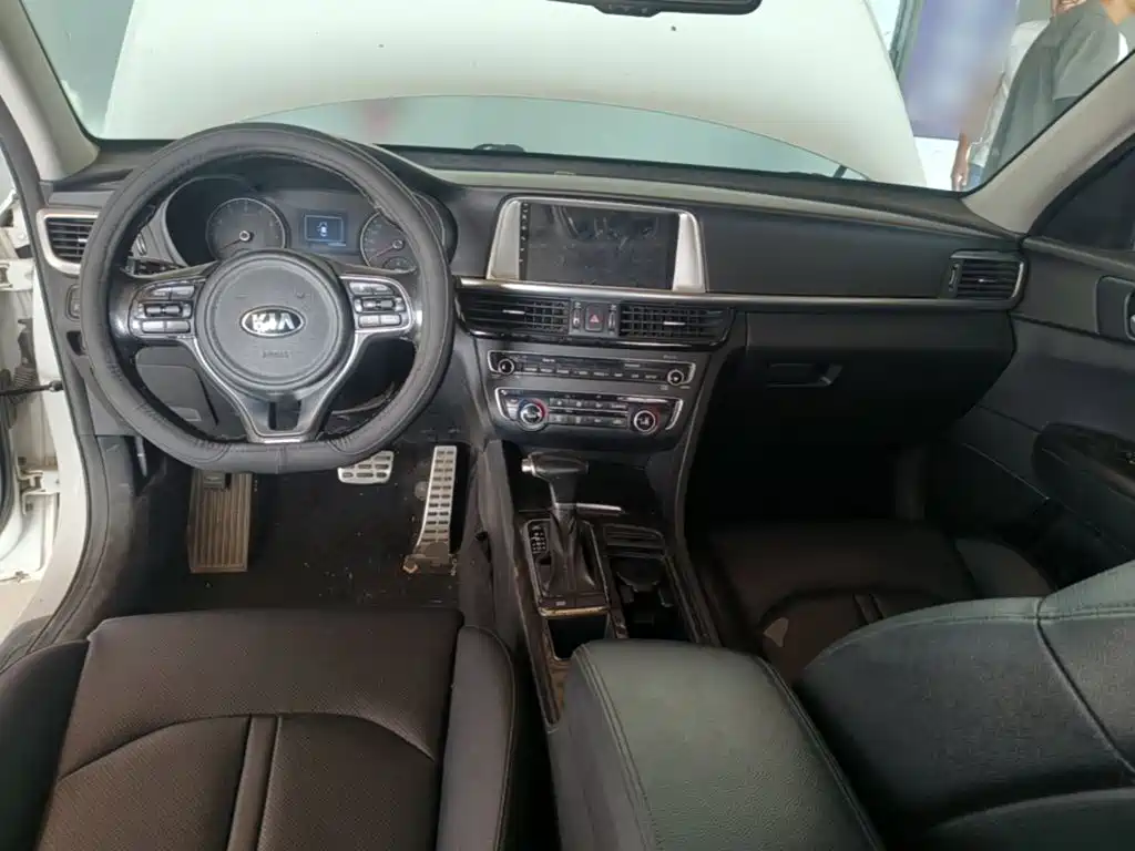 Kia K5 — миниатюра 10