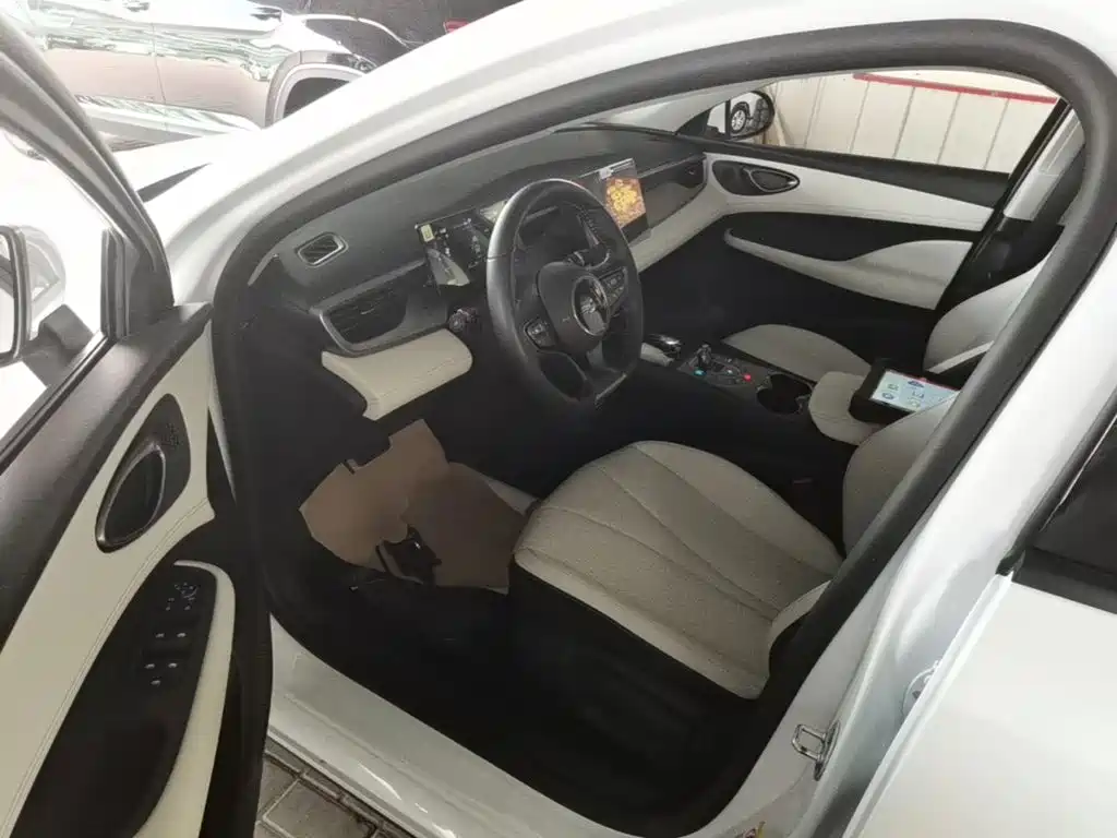 BYD Seal 05 DM-i — миниатюра 15