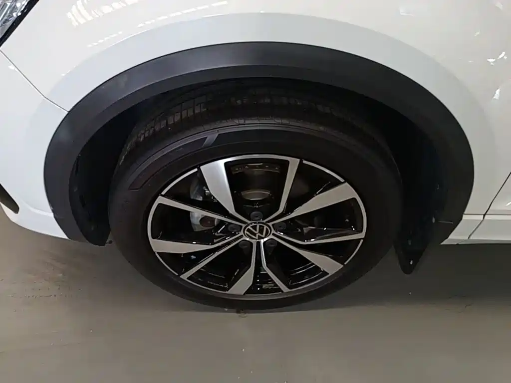 Volkswagen T-Roc — миниатюра 25