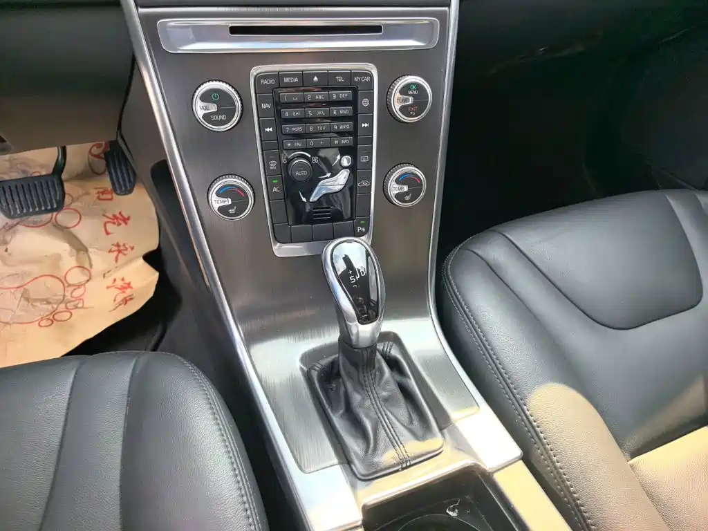 Volvo XC60 (Import) — миниатюра 16