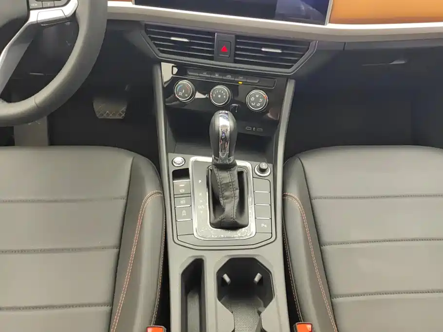 Volkswagen Bora — миниатюра 16
