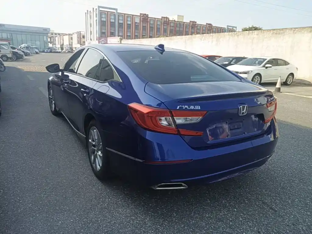 Honda Accord — миниатюра 5