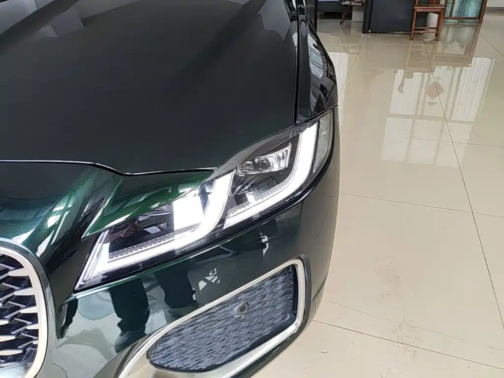 Jaguar XFL — миниатюра 24