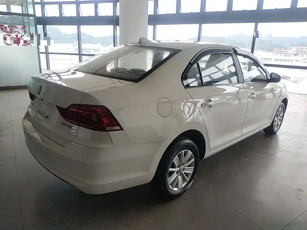 Volkswagen Santana — миниатюра 7