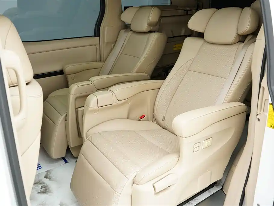 Toyota Alphard 2012 3.5L Luxury