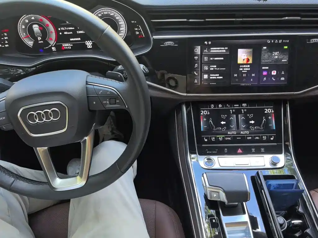Audi Q7 — миниатюра 9