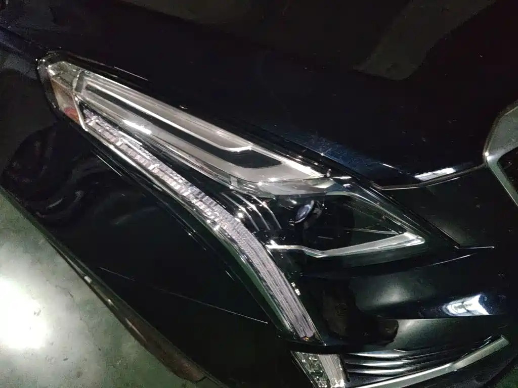 Cadillac XT5 — миниатюра 7