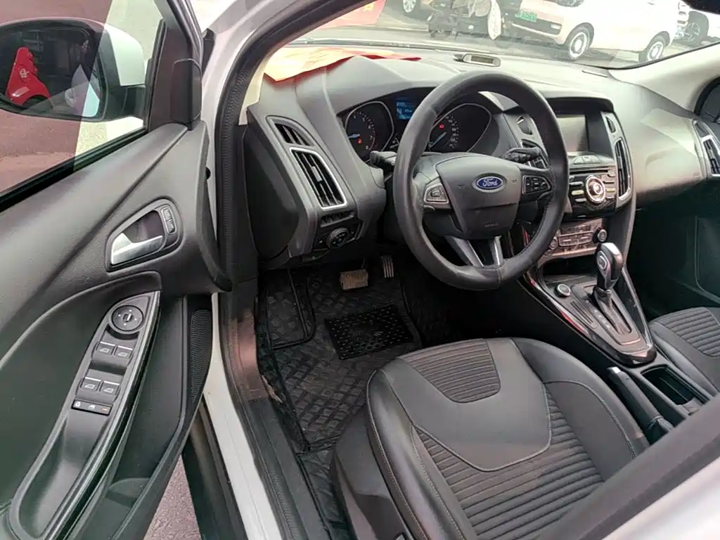 Ford Focus — миниатюра 16