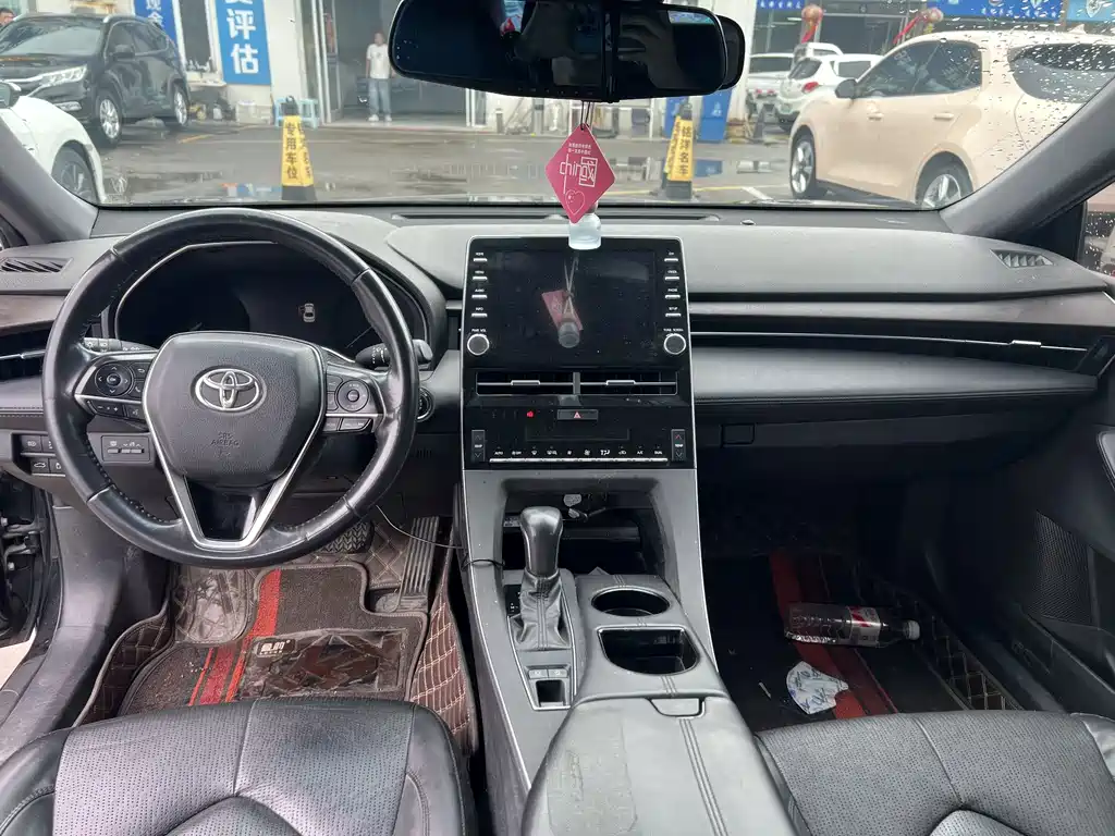 Toyota Avalon — миниатюра 8