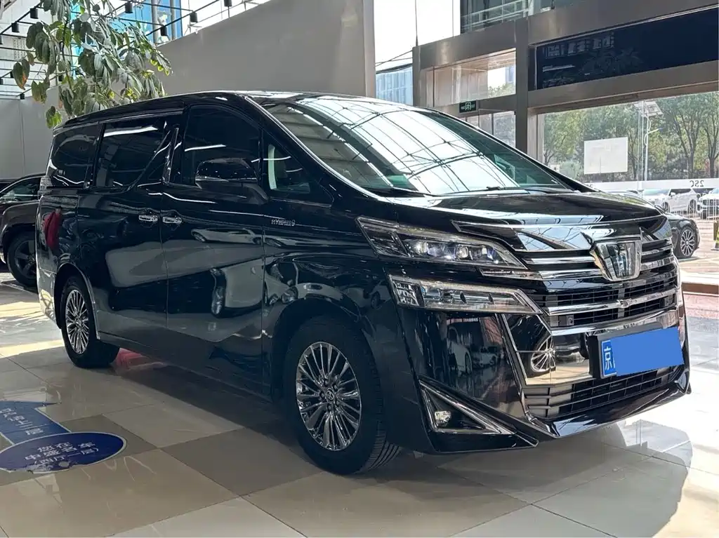 Toyota Vellfire — миниатюра 3