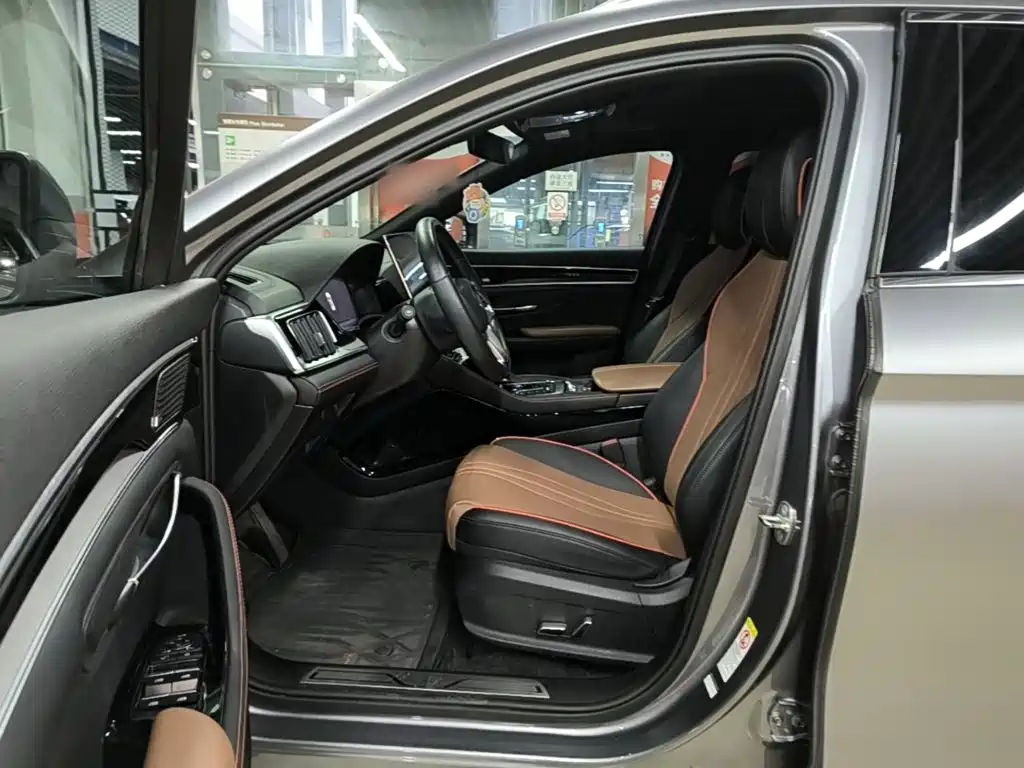 BYD PLUS New Energy — миниатюра 16