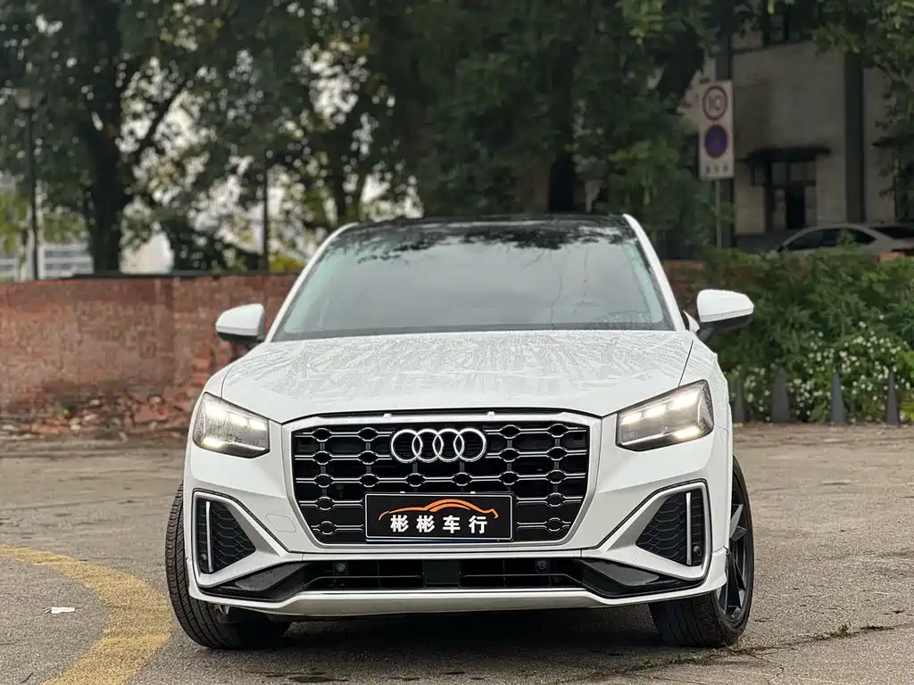 Audi Q2L — миниатюра 4