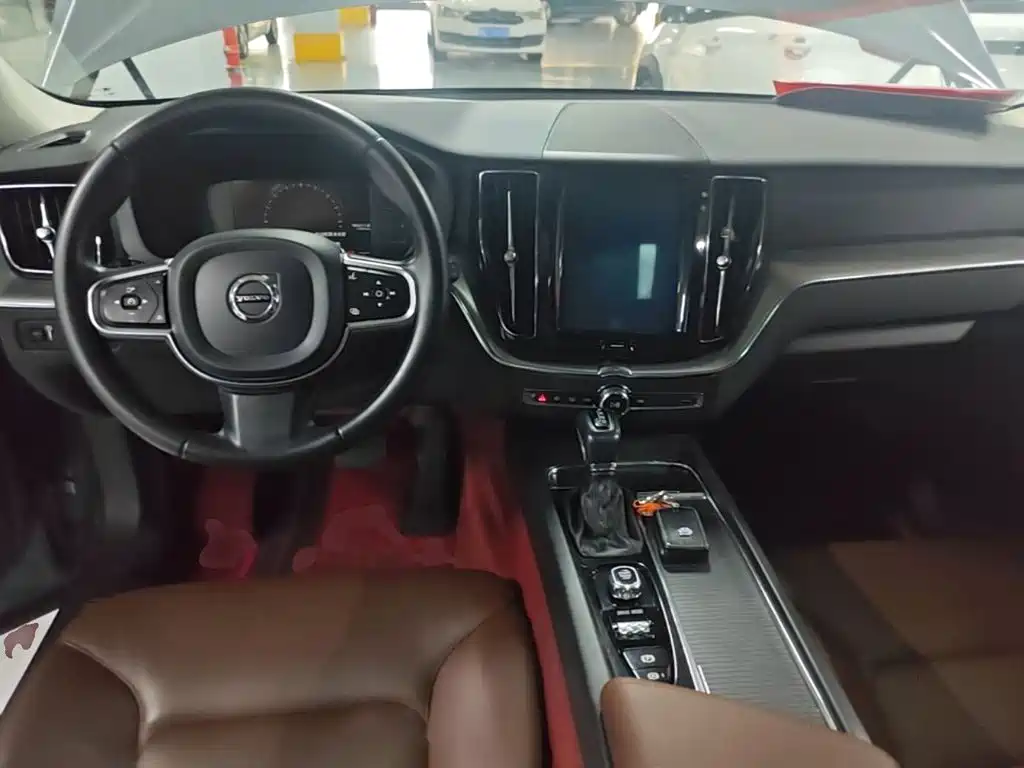 Volvo XC60 — миниатюра 10