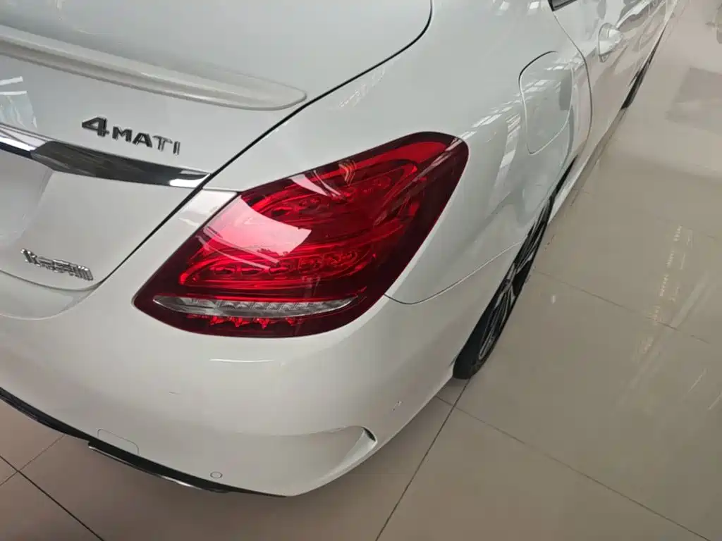 Mercedes-Benz C-Class — миниатюра 8