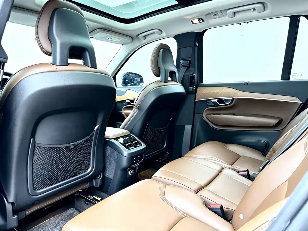 Volvo XC90 — миниатюра 17
