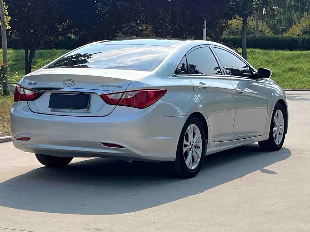 Hyundai Sonata — миниатюра 12