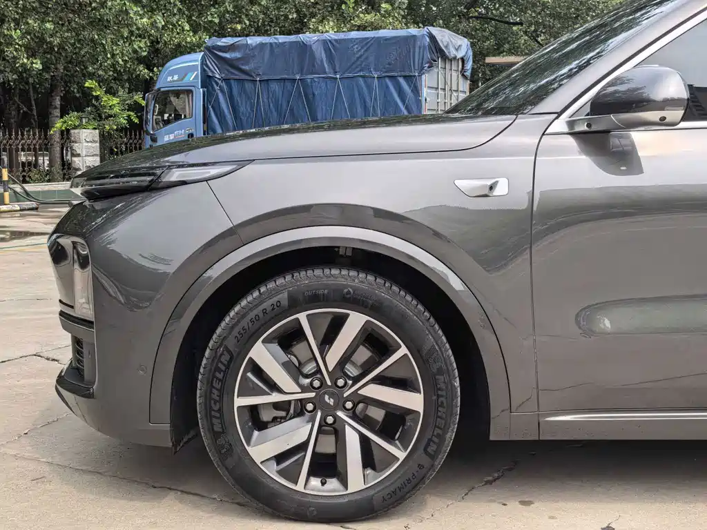 Li Auto Li L8 — миниатюра 11