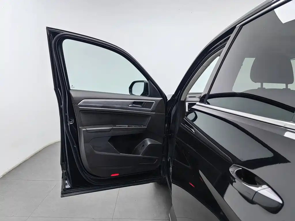 Volkswagen Teramont — миниатюра 10