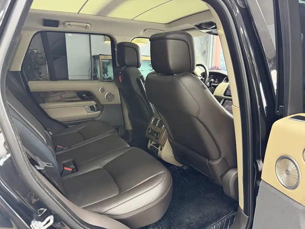 Land Rover Range Rover — миниатюра 18