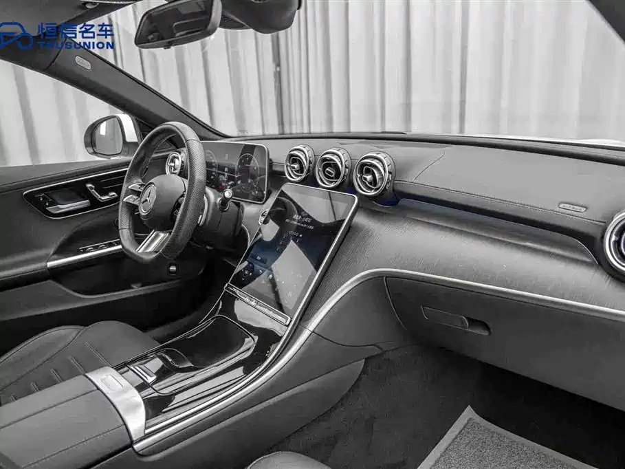 Mercedes-Benz C-Class — миниатюра 14