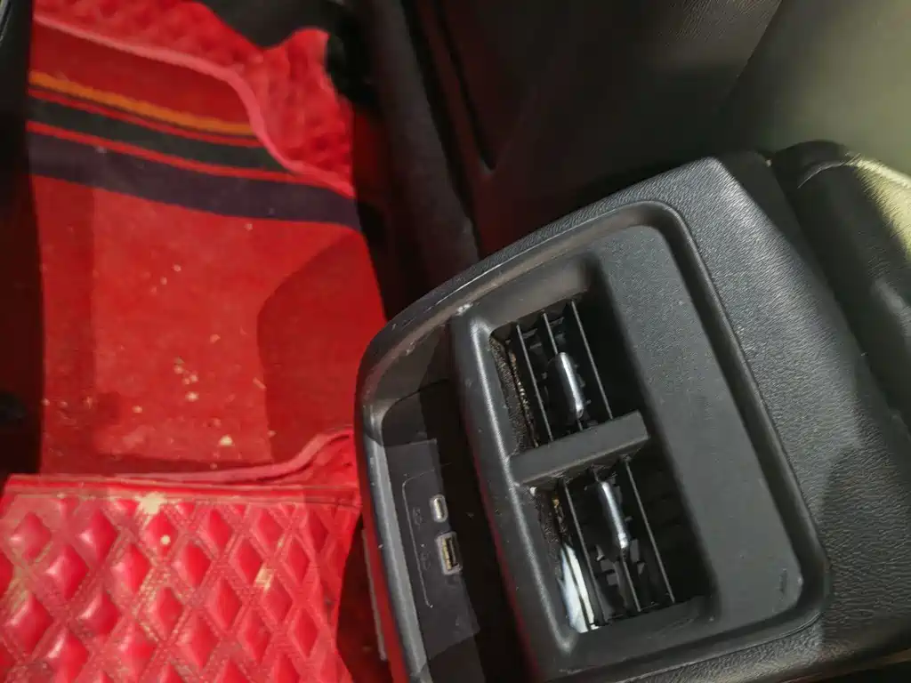 Cadillac XT4 — миниатюра 14